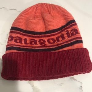Unisex Patagonia winter hat with pink and red